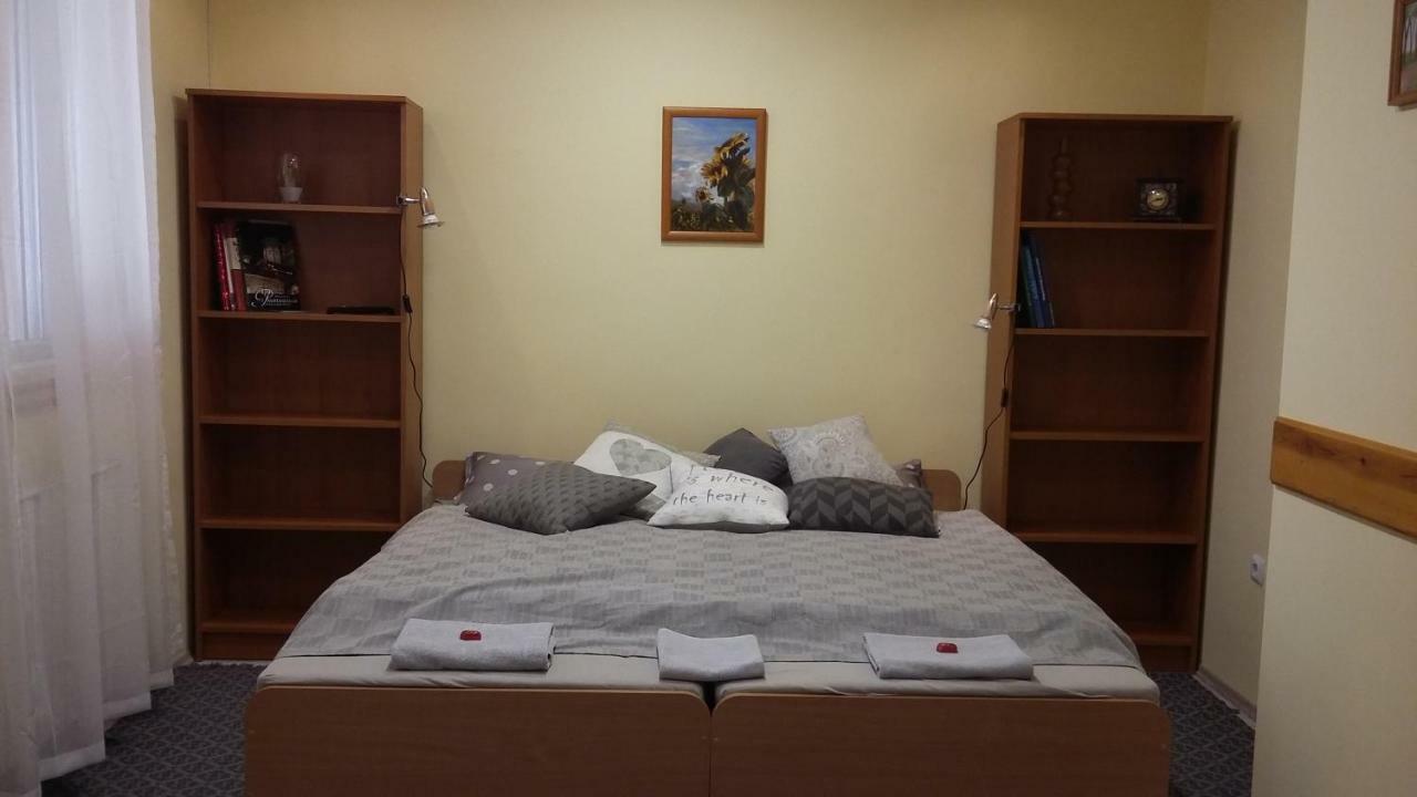 Pál utcai Apartman Miskolc Exteriör bild